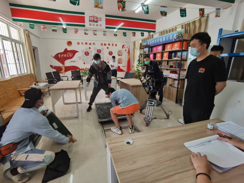 追星女孩心理学分析报告：永仁县广告片拍摄公司揭秘饭圈应援式传播逻辑